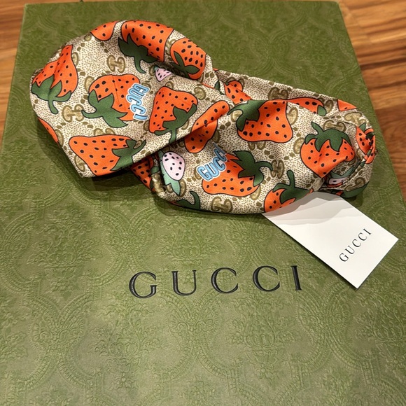 Designer Headband - Picture 1 of 4